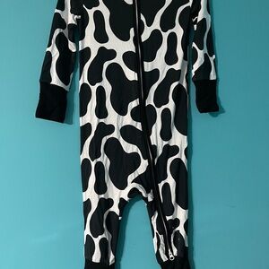 Bamboo Cow Print Zippy